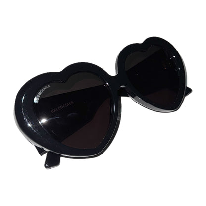 Balenciaga SS21 Susi heart shaped sunglasses